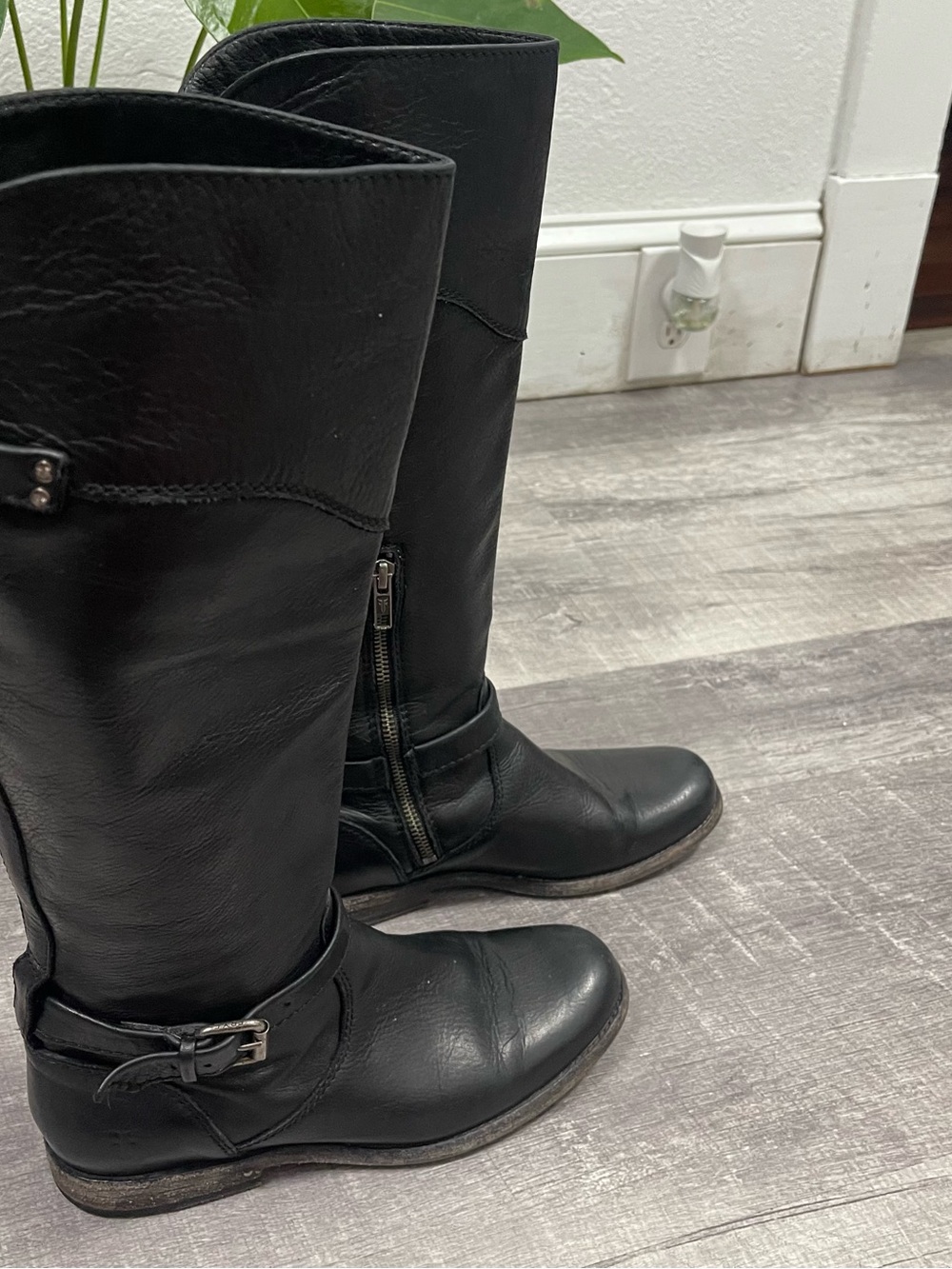 Frye Black Leather Mid-Calf Riding Boots